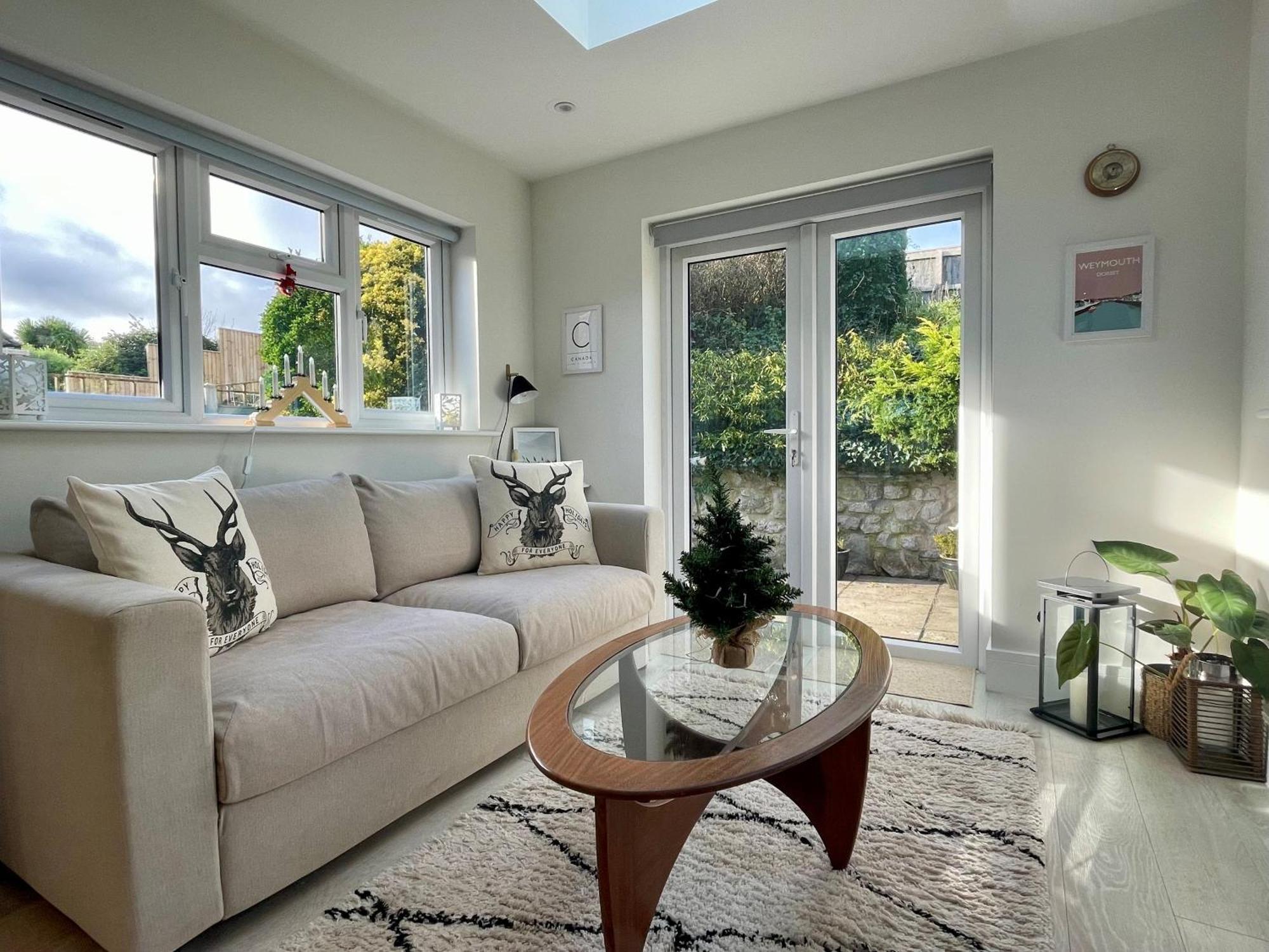 Seafeathers - Luxury Holiday Home With Sea Views Overcombe エクステリア 写真