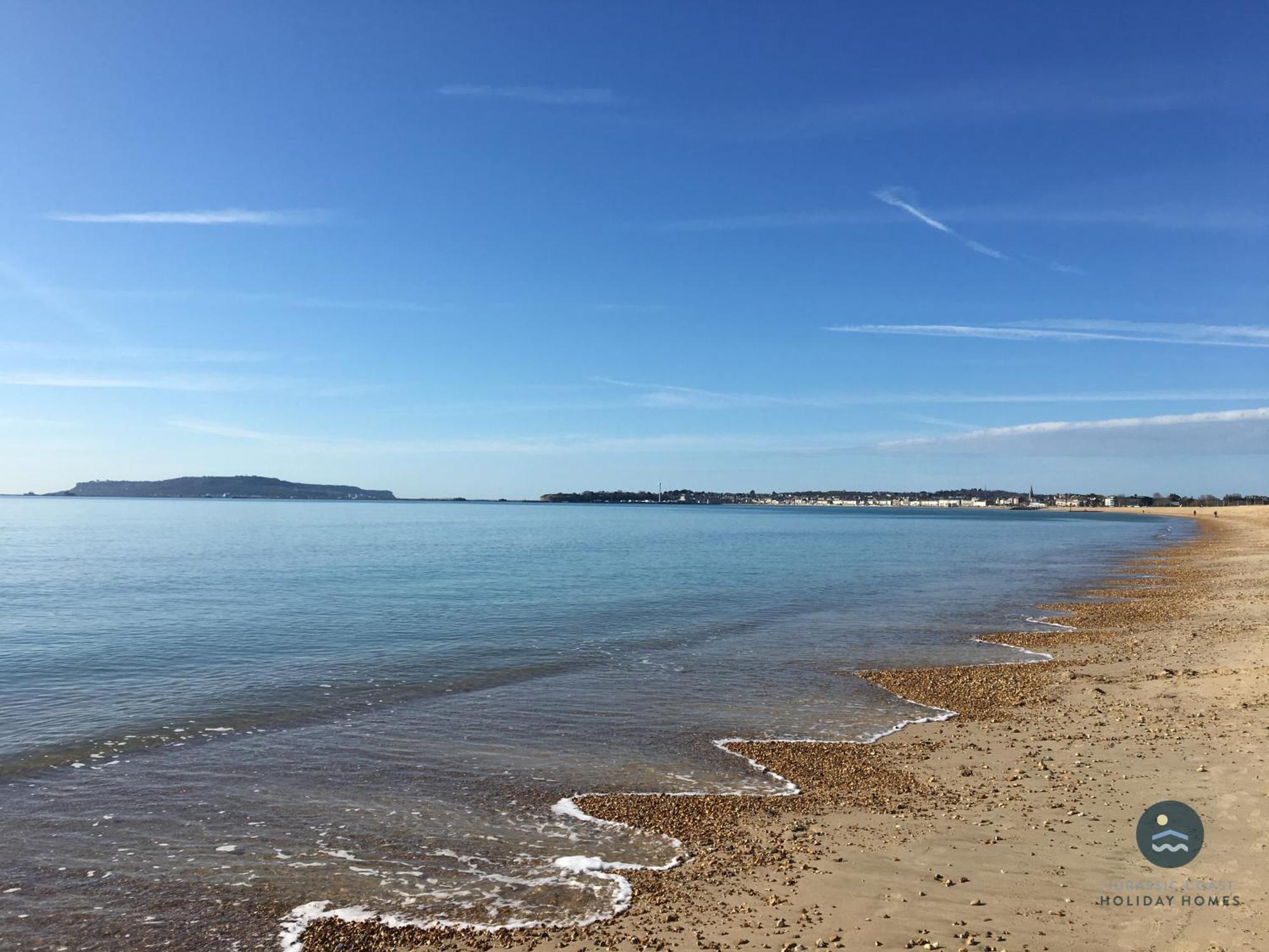 Seafeathers - Luxury Holiday Home With Sea Views Overcombe エクステリア 写真